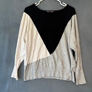 Madison + Hudson Colorblock Sweater 1X Black Gray Cream Soft Knit Top Preppy
